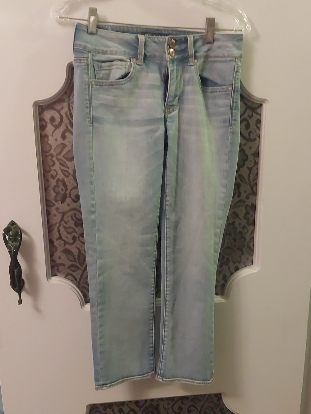 American Eagle Outfitters Faded Light Blue Straight-Leg Crop Jeans (1)